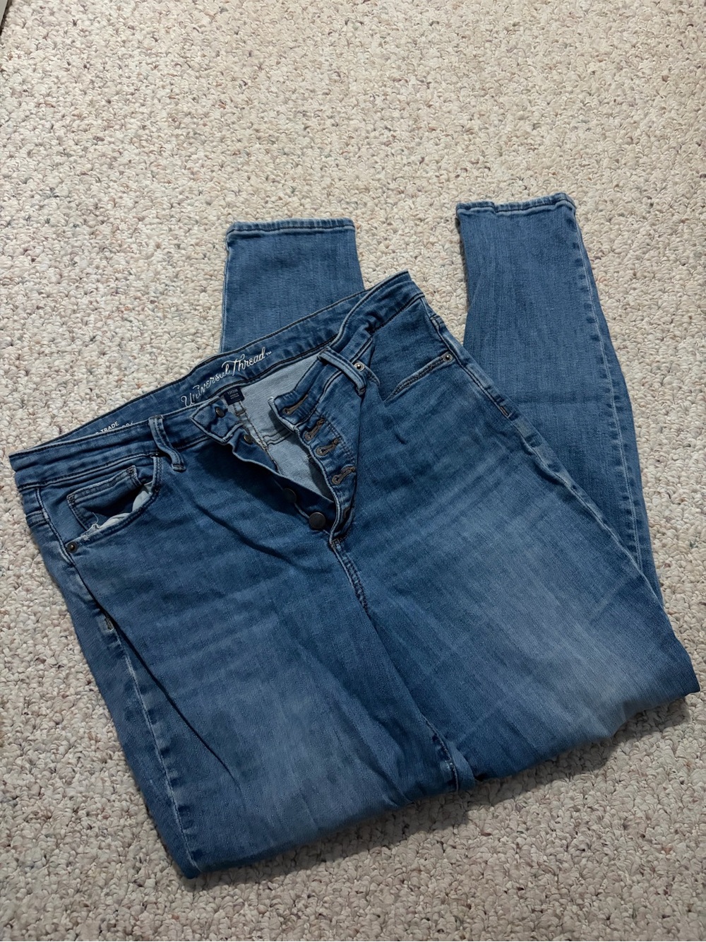 Universal threads skinny jeans